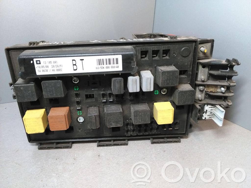 Opel Astra H Module de fusibles 