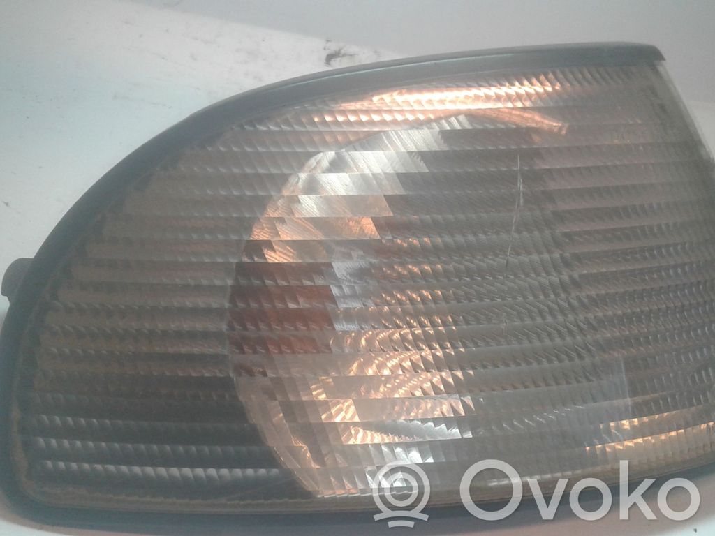 Audi A4 S4 B5 8D Front indicator light 