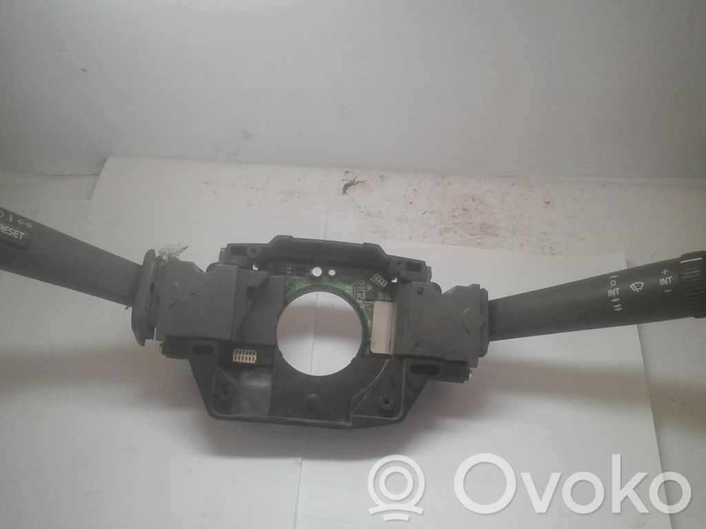 Volvo V70 Interruptor/palanca de limpiador de luz de giro 