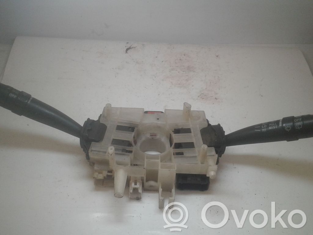 Subaru Legacy Commodo, commande essuie-glace/phare 