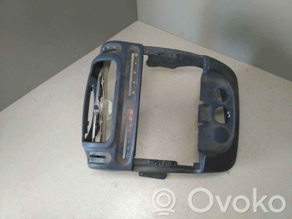Smart ForTwo I MC01 Element deski rozdzielczej / środek 