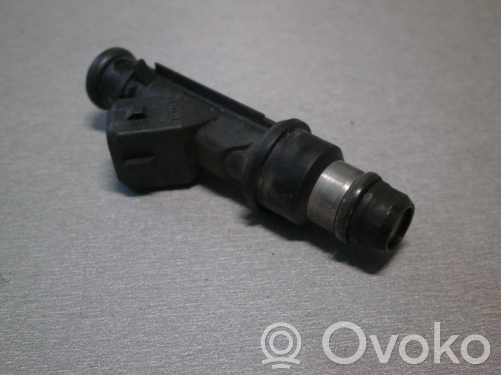 Opel Corsa C Polttoainesuutin 