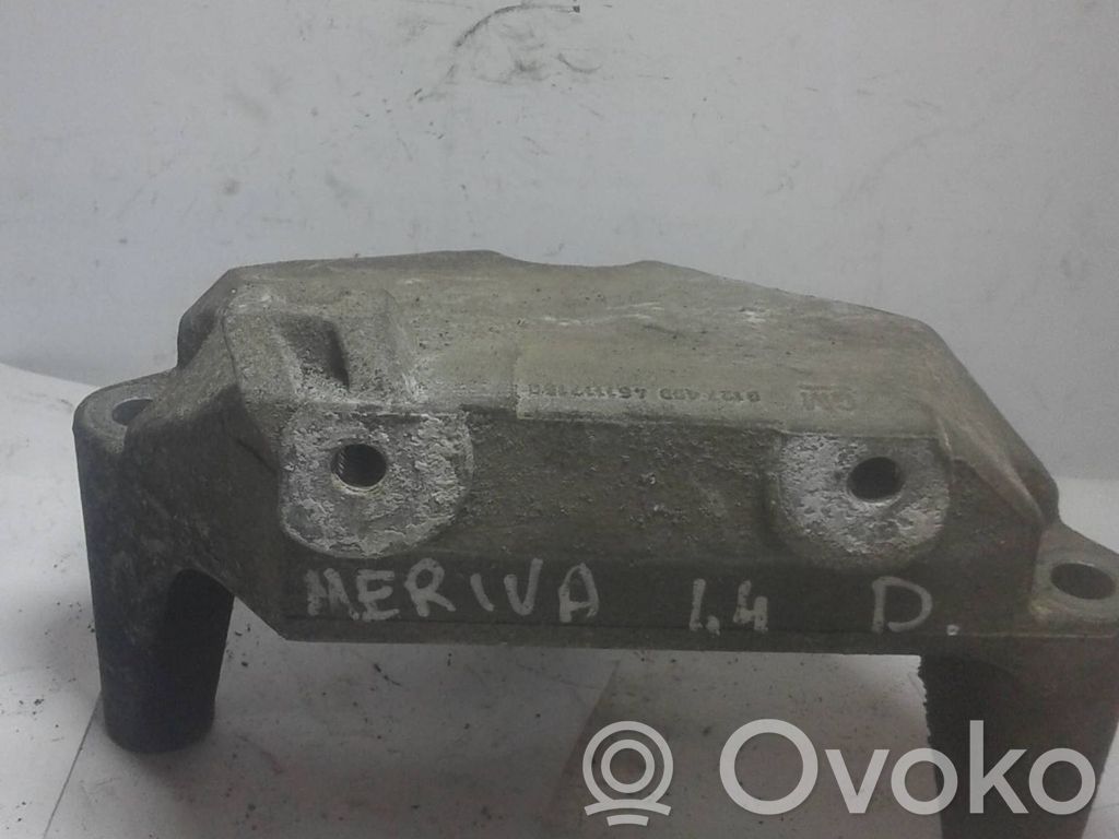 Opel Meriva A Engine mounting bracket 
