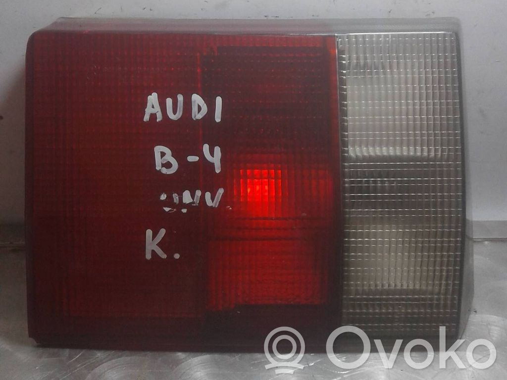 Audi 80 90 S2 B4 Takaluukun takavalot 