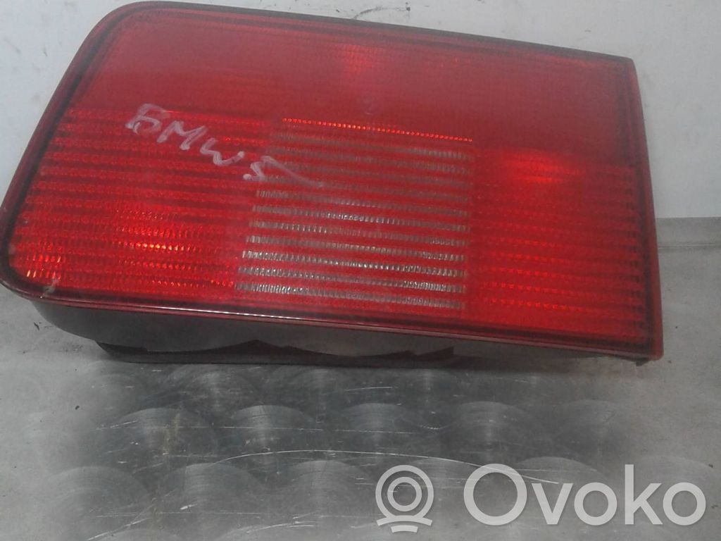 Tailgate rear/tail lights   8361674