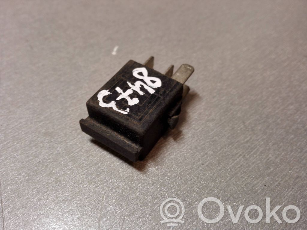 BMW 5 E39 Otros relés 