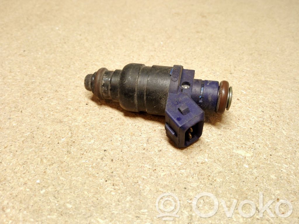 Audi A6 S6 C5 4B Inyector de combustible 