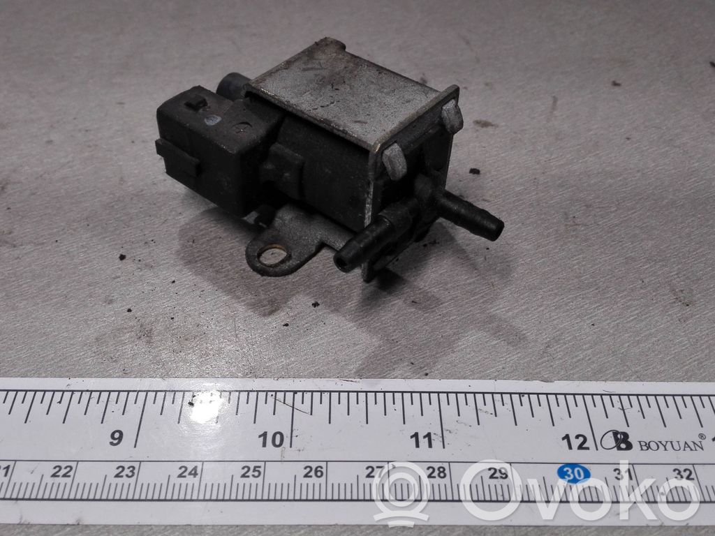 Audi A6 S6 C5 4B Solenoid supapă turbosuflantă 