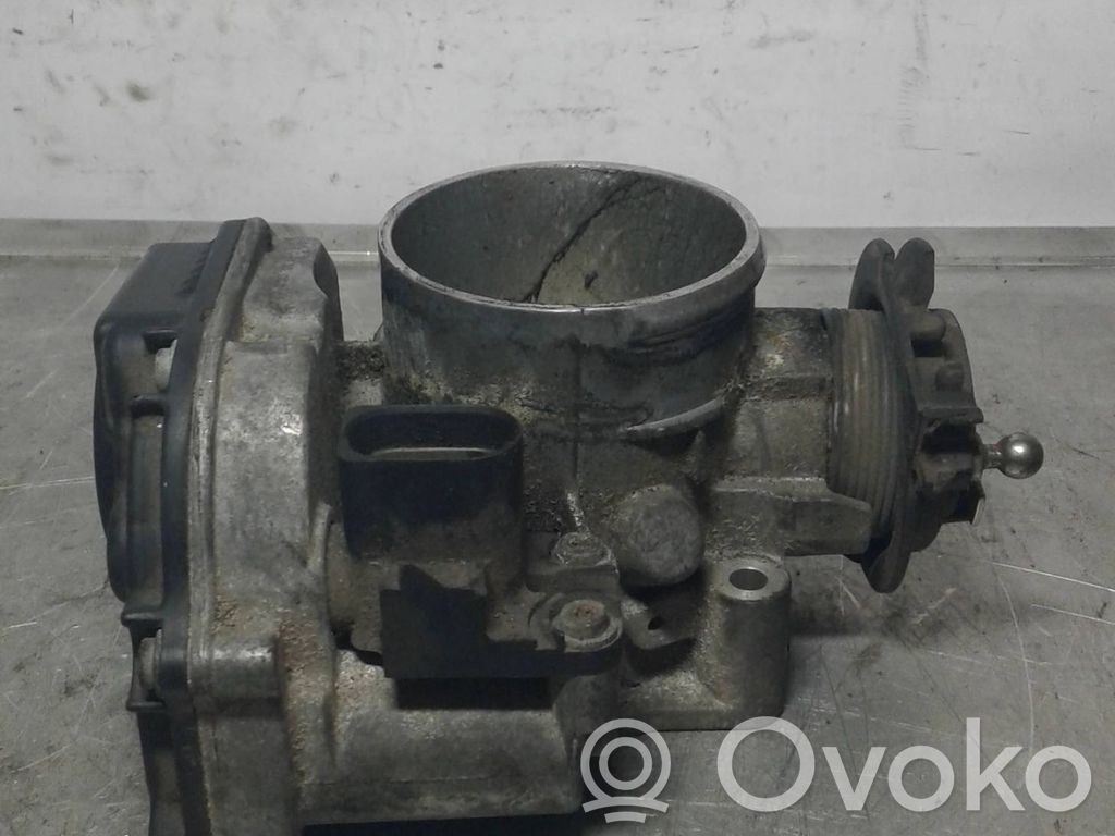 Volkswagen PASSAT B5 Drosselklappenventil 