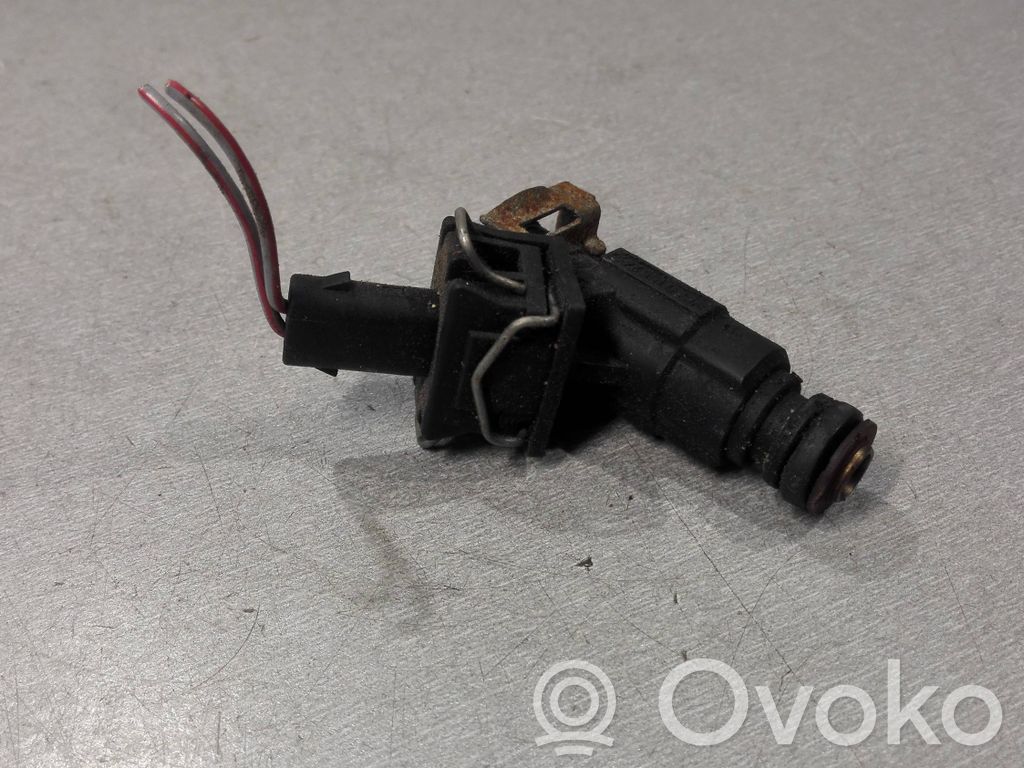 Mercedes-Benz E W210 Inyector de combustible 