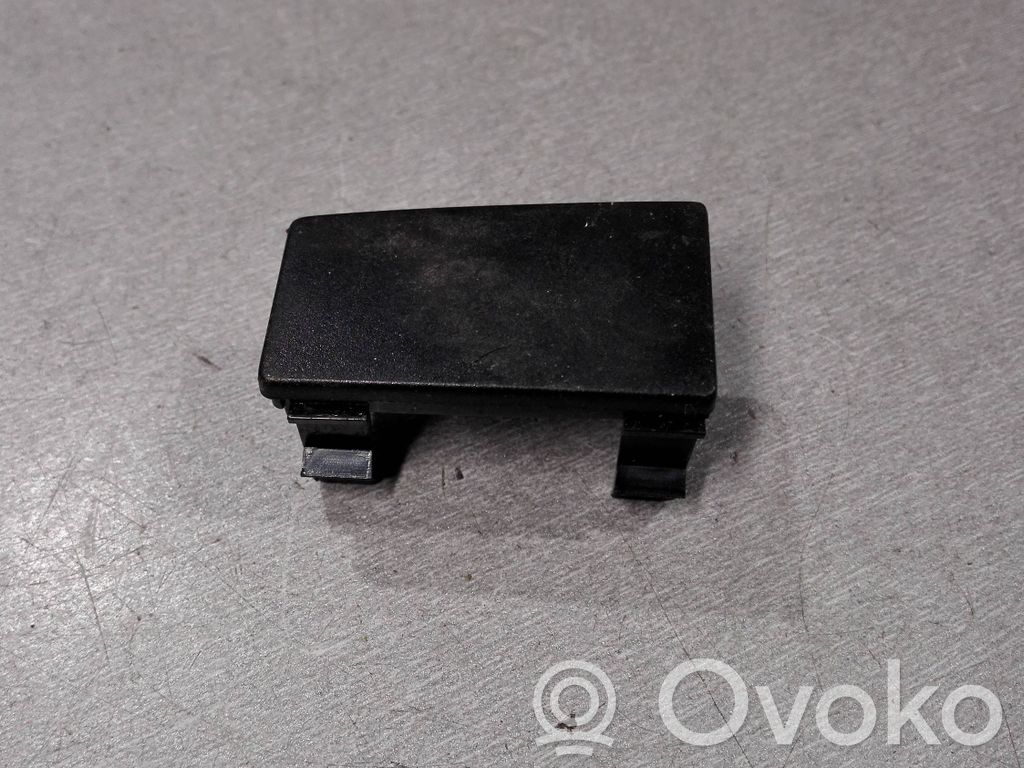 Volkswagen PASSAT B5.5 Inny element deski rozdzielczej 
