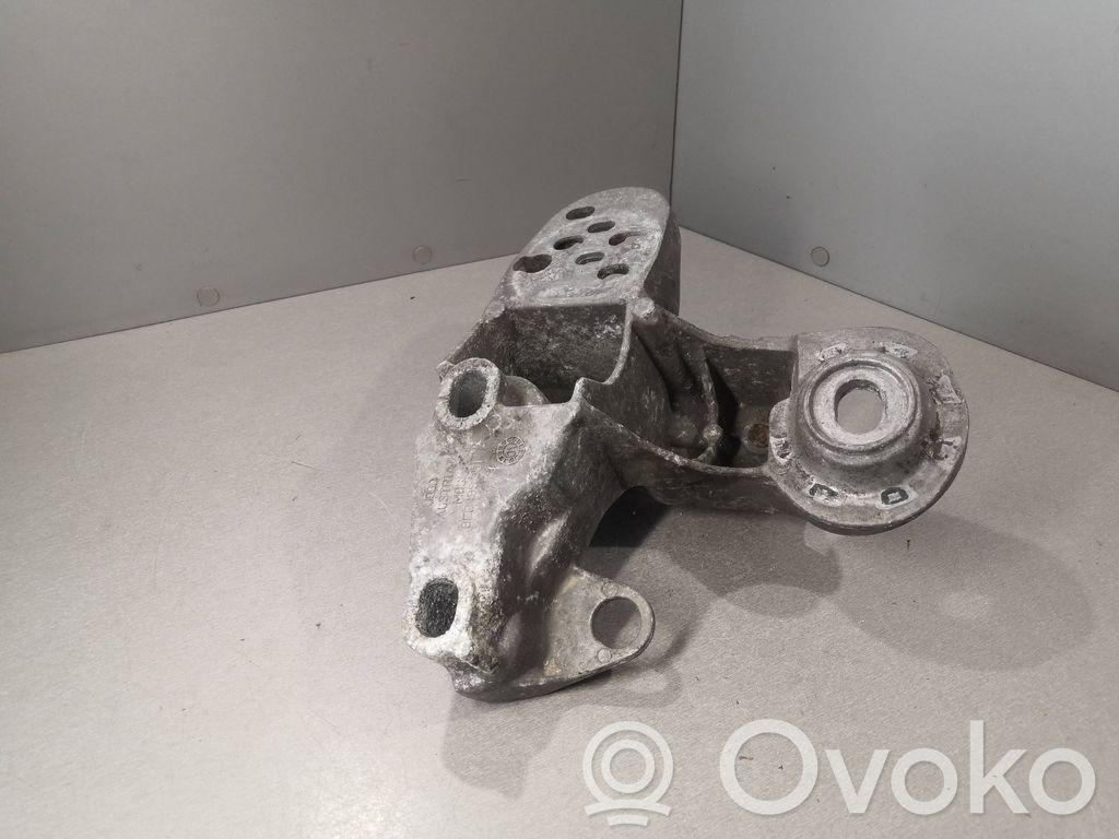 Skoda Superb B5 (3U) Engine mounting bracket 