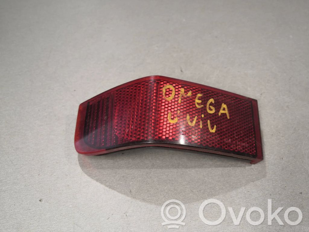 Opel Omega B2 Reflector de faros/luces traseros 