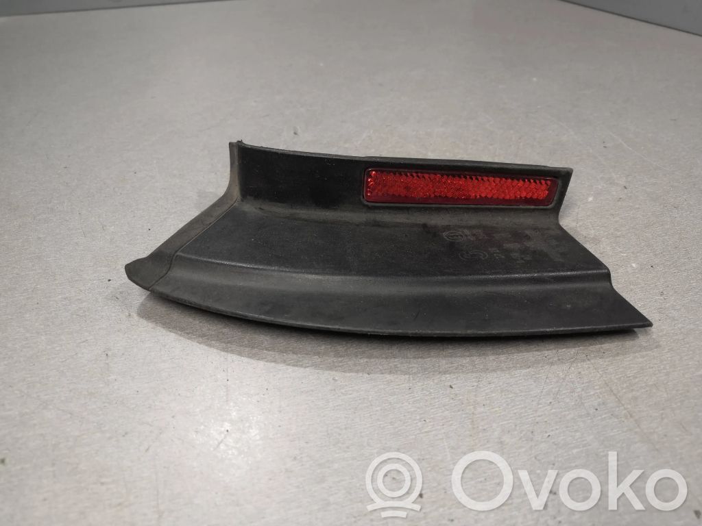 Volkswagen PASSAT B6 Odblask lampy tylnej 