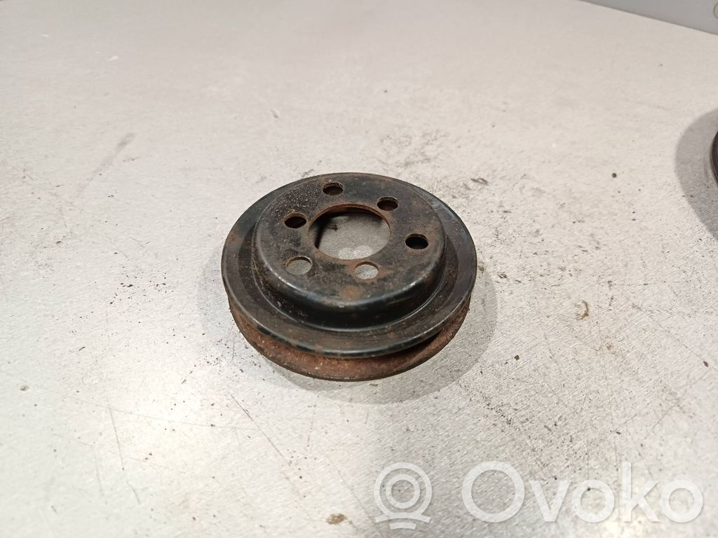Volkswagen PASSAT B5 Koło pasowe pompy wspomagania 