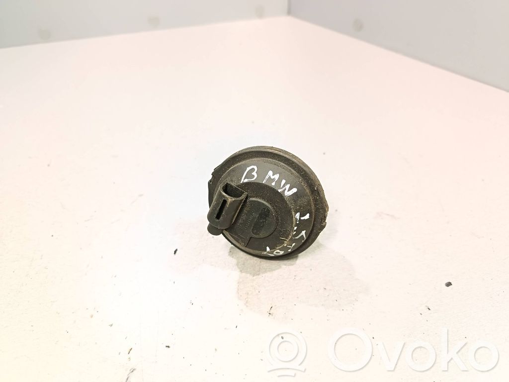 BMW 5 E39 Válvula de vacío 