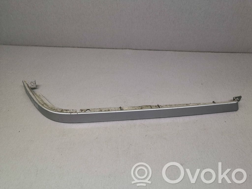 Mercedes-Benz C W202 Listwa pod lampę przednią 
