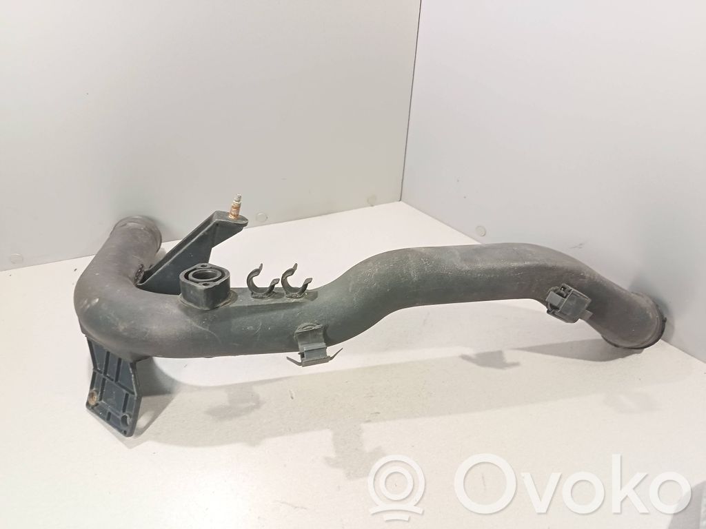 Volkswagen PASSAT B5.5 Wąż / Rura intercoolera 