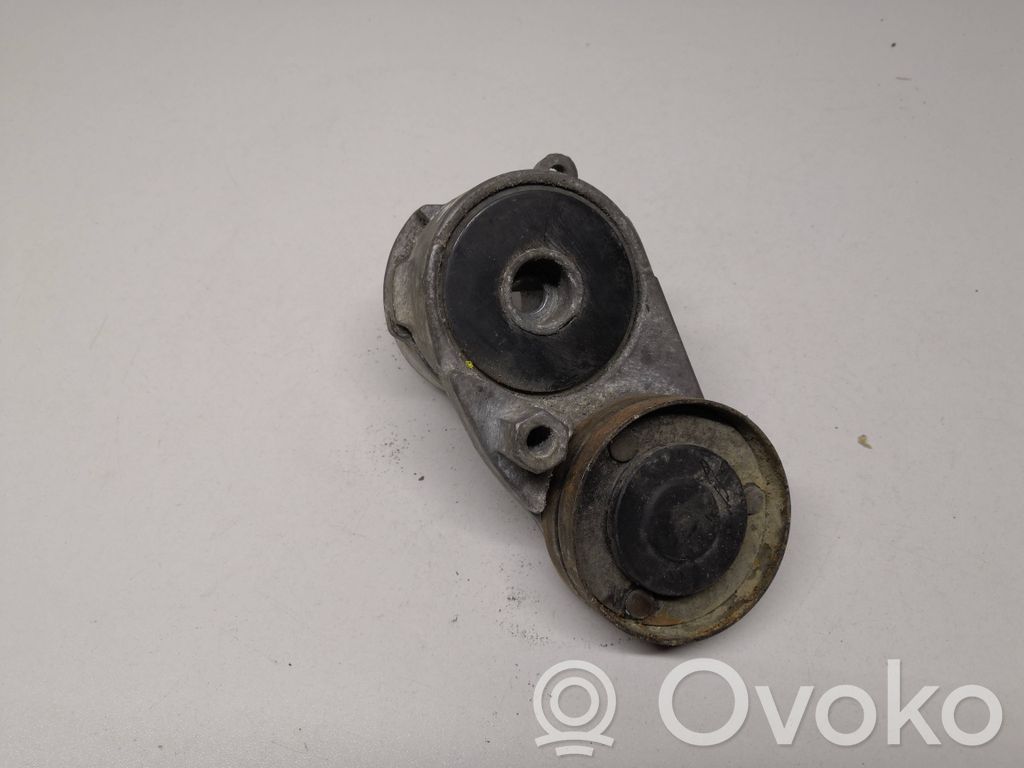 Audi A6 S6 C4 4A Napinacz paska alternatora 