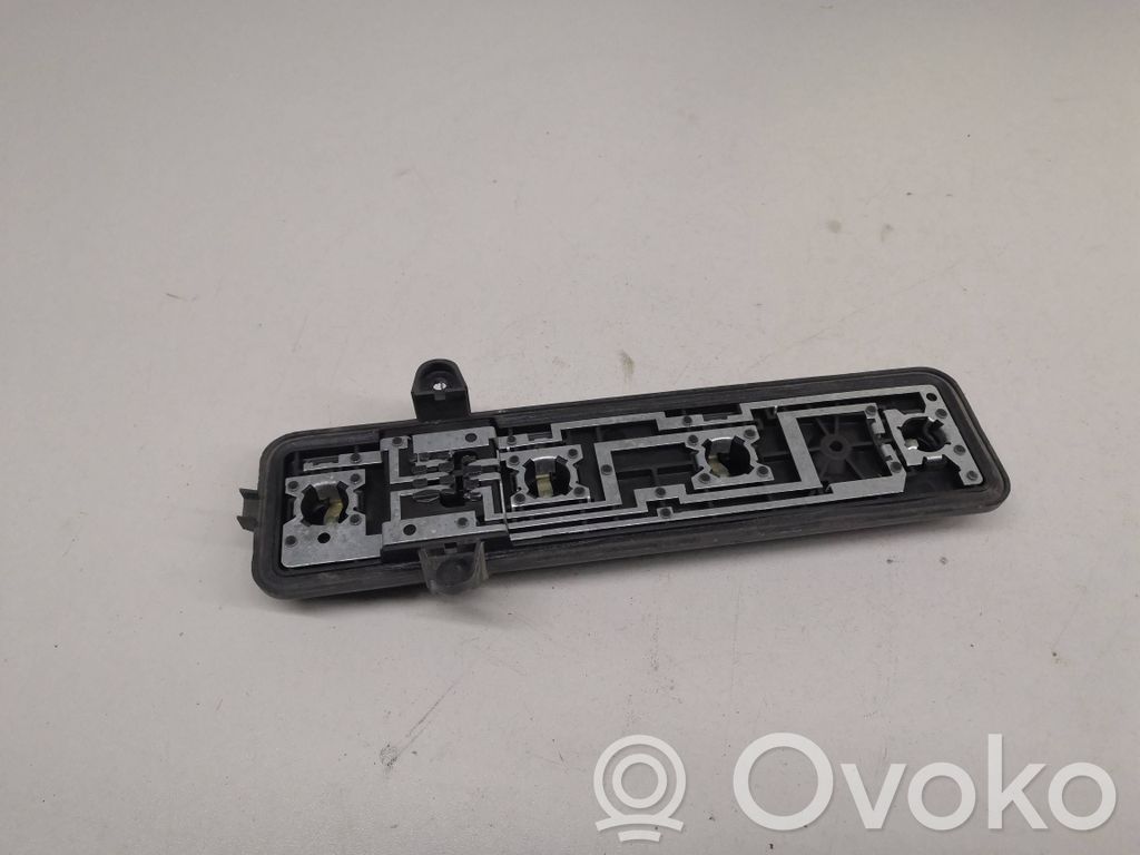 Chrysler Voyager Takavalon polttimon suojan pidike 