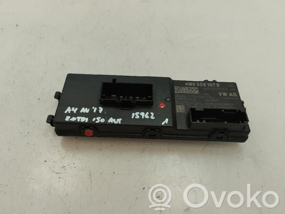 Sonstige Steuergeräte / Module   4M0959107B
