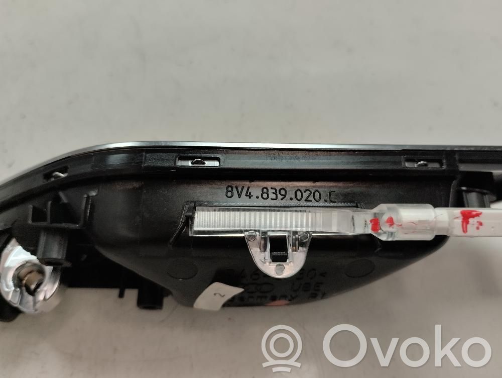 Manecilla interna puerta trasera   8V4839020C