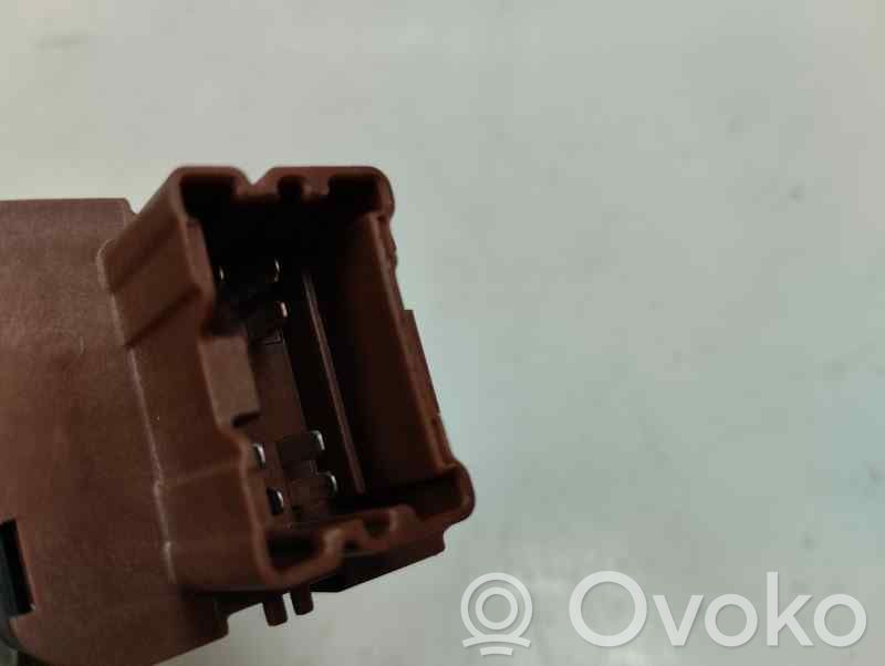 Interruptor del elevalunas eléctrico   254113300R