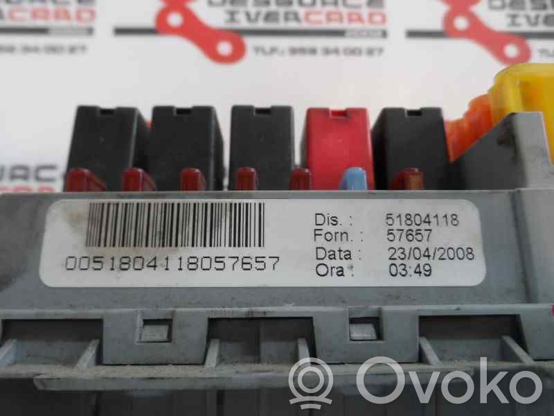 Módulo de fusible   51804118