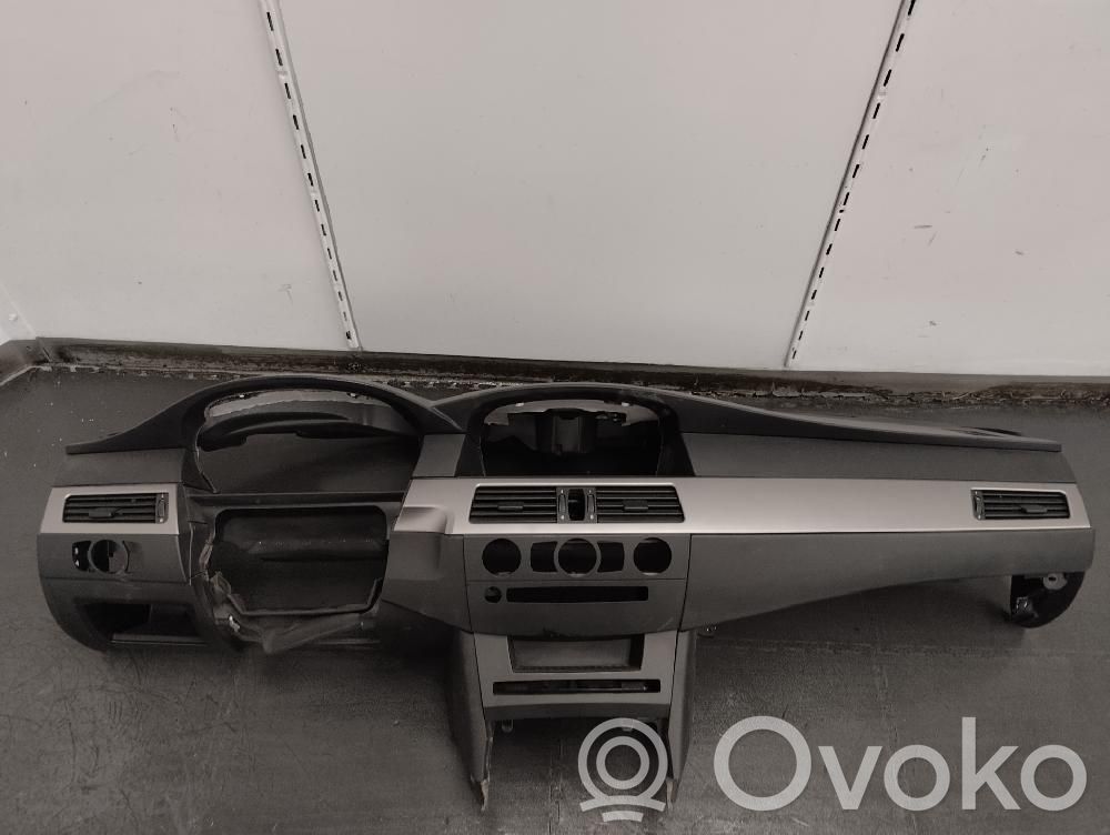 Armaturenbrett Cockpit