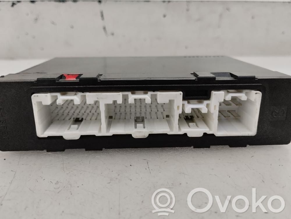 Mazda 3 II Fuse module 