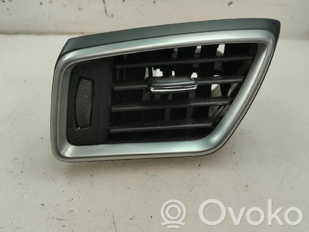 Nissan Qashqai Grille d'aération centrale