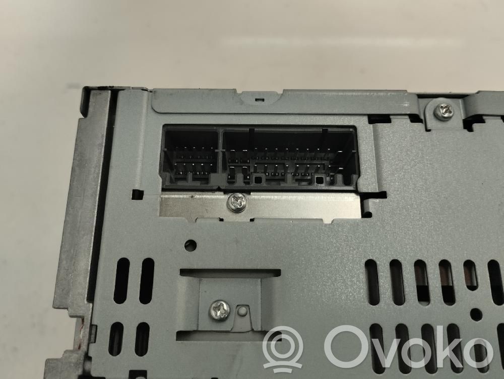 Radio / CD-Player / DVD-Player / Navigation   P05064362AA
