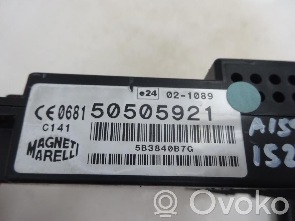 Alfa Romeo 159 Module de fusibles