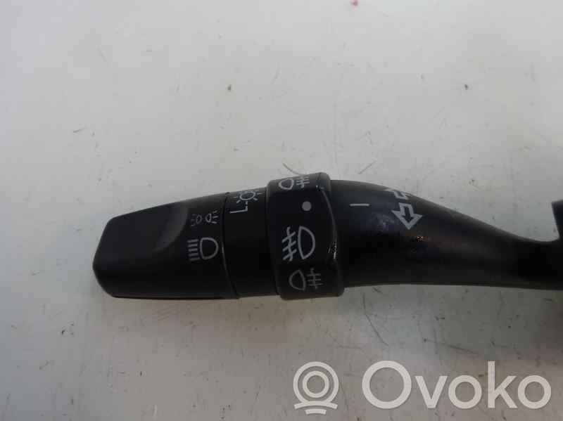 Comutator lumini   M22658