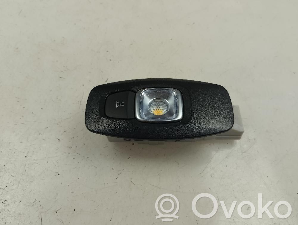 Éclairage lumière plafonnier avant