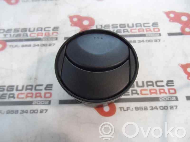 Mazda 2 Grilă ventilație centrală