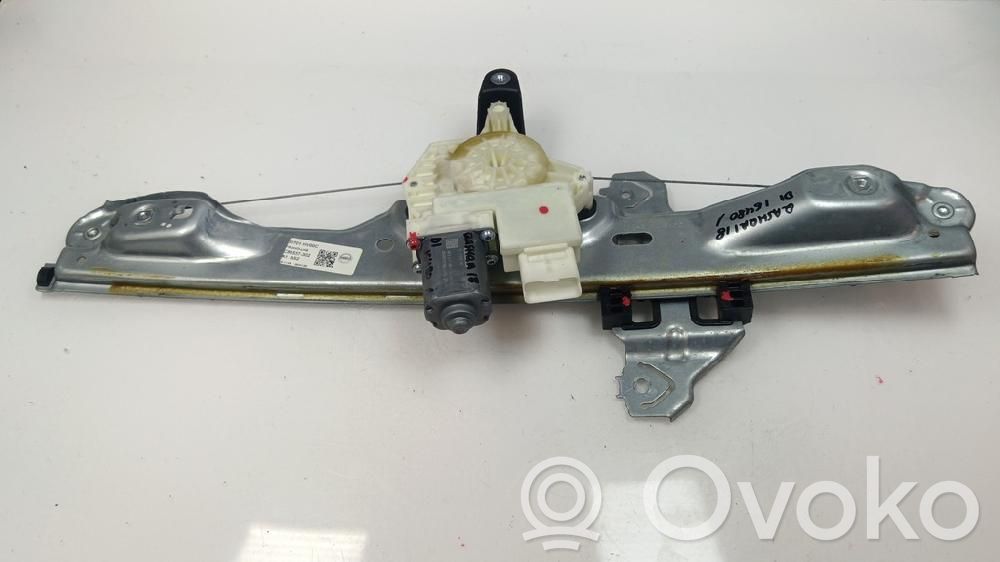 Nissan Qashqai Macara ușă față cu motor 