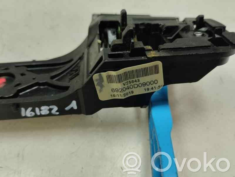 Toyota Yaris Mâner/suport exterior ușă spate 