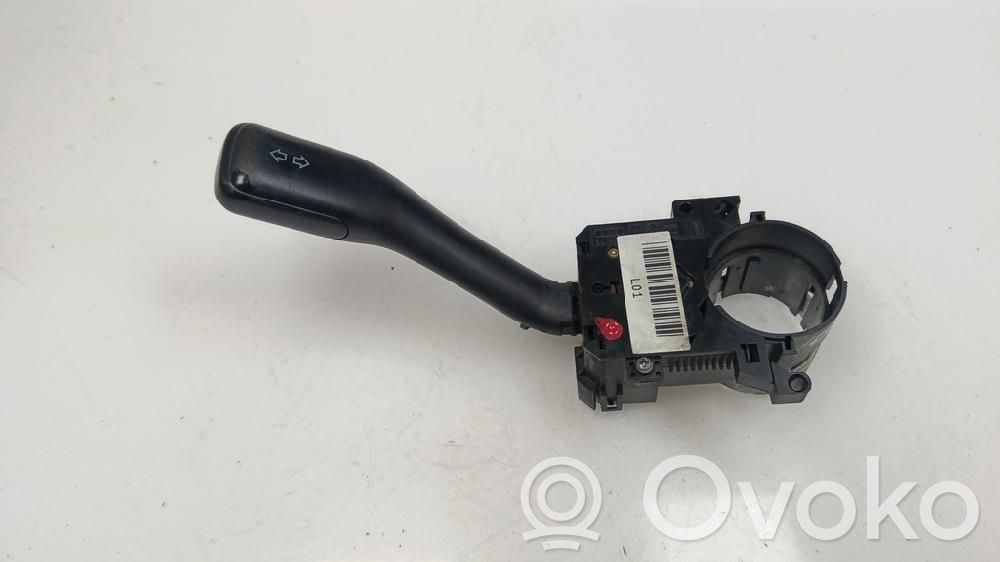 Leva indicatori   8L0953513G