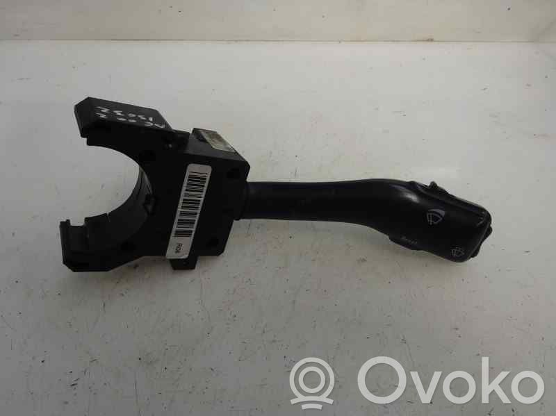 Manetă ștergător parbriz   4B0953503G