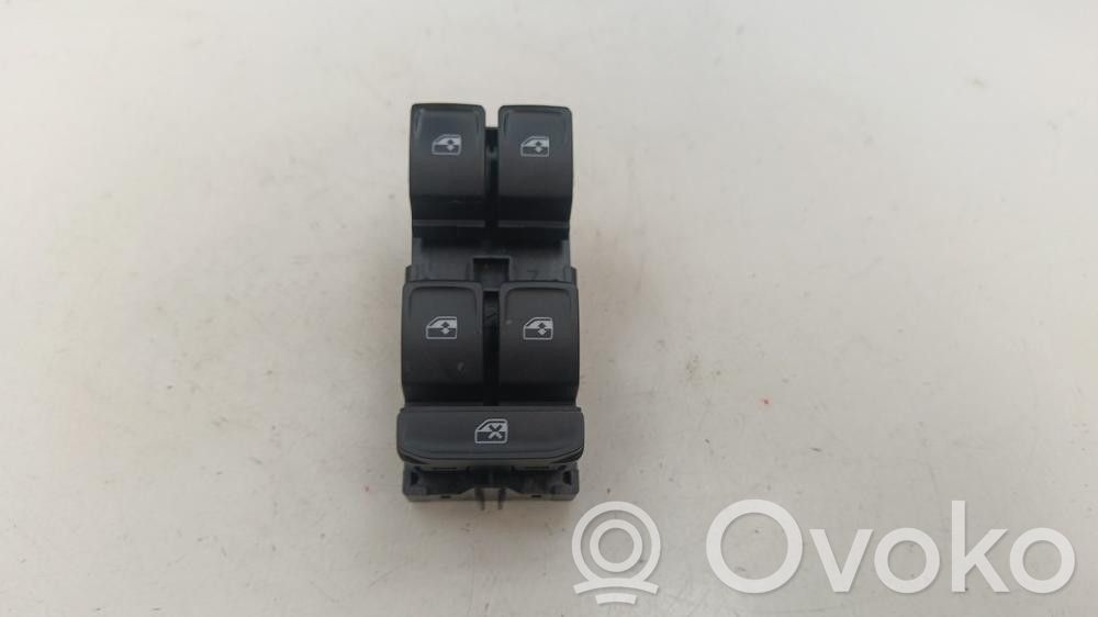 Volkswagen PASSAT B8 Interrupteur commade lève-vitre 