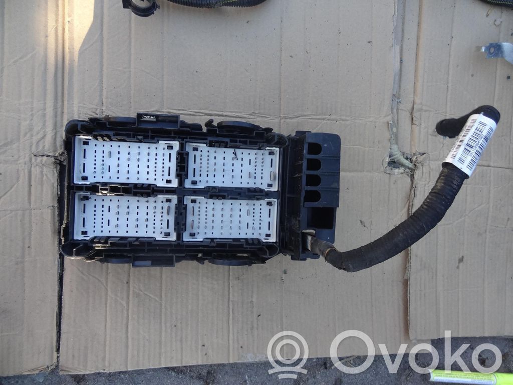 Opel Insignia B Fuse box set 