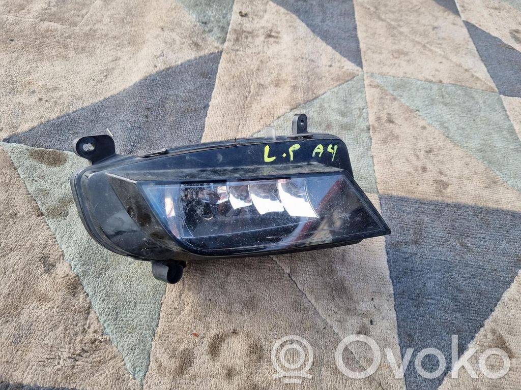 Audi A4 S4 B8 8K Światło przeciwmgłowe przednie 