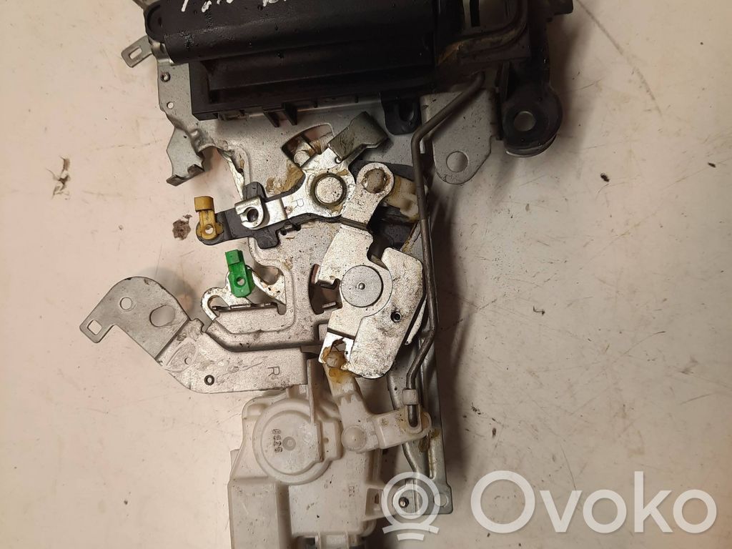 Mazda 5 Liukuoven lukko 