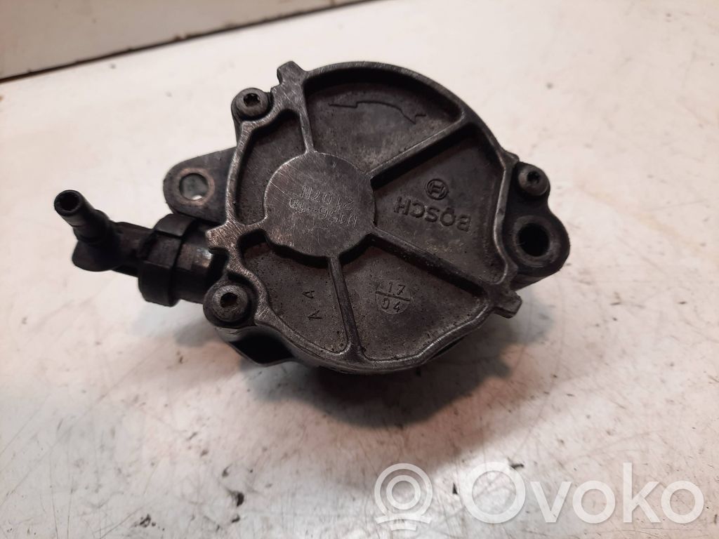 Peugeot 407 Vacuum pump 