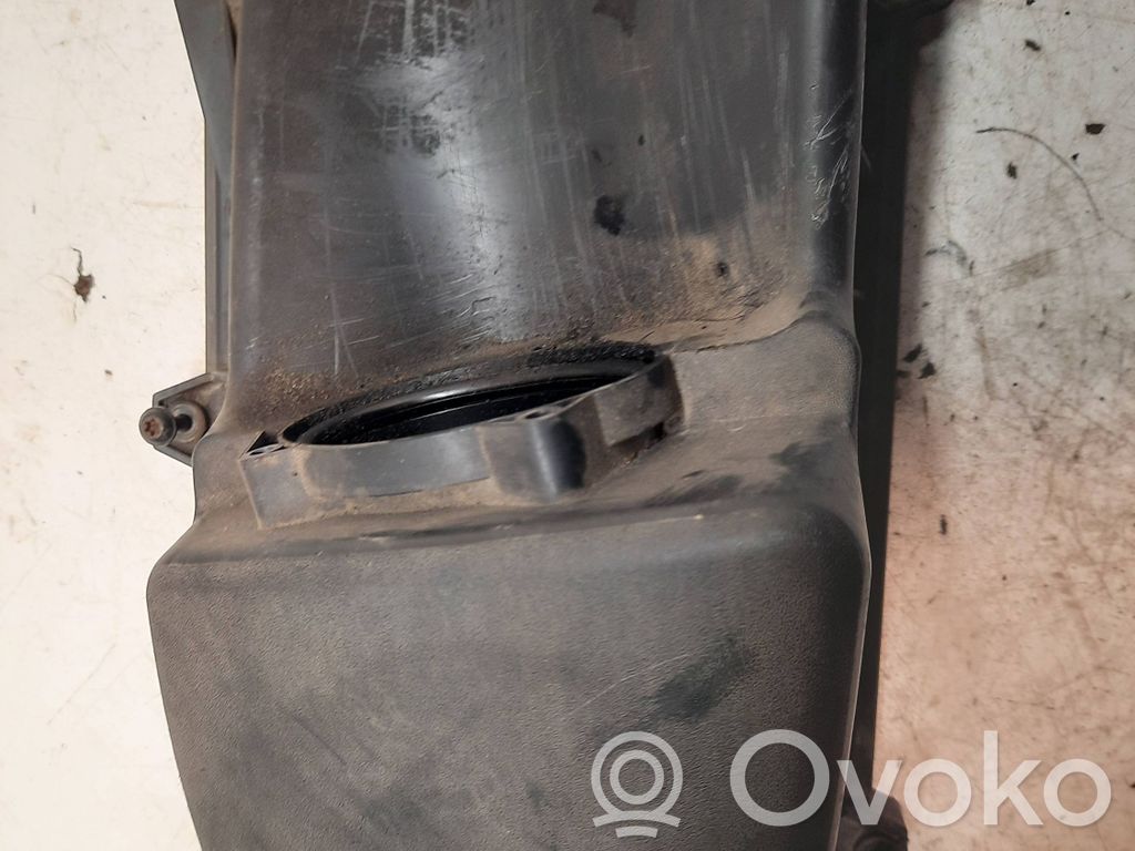 Air filter box   3M519600