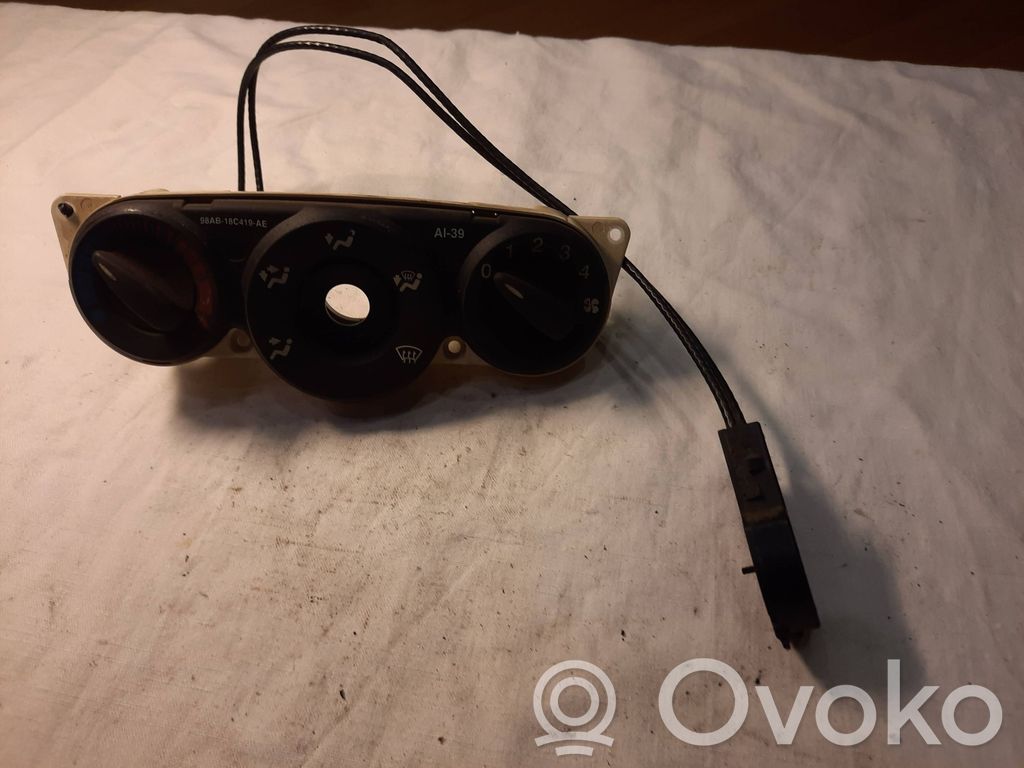 Ford Focus Climate control unit 