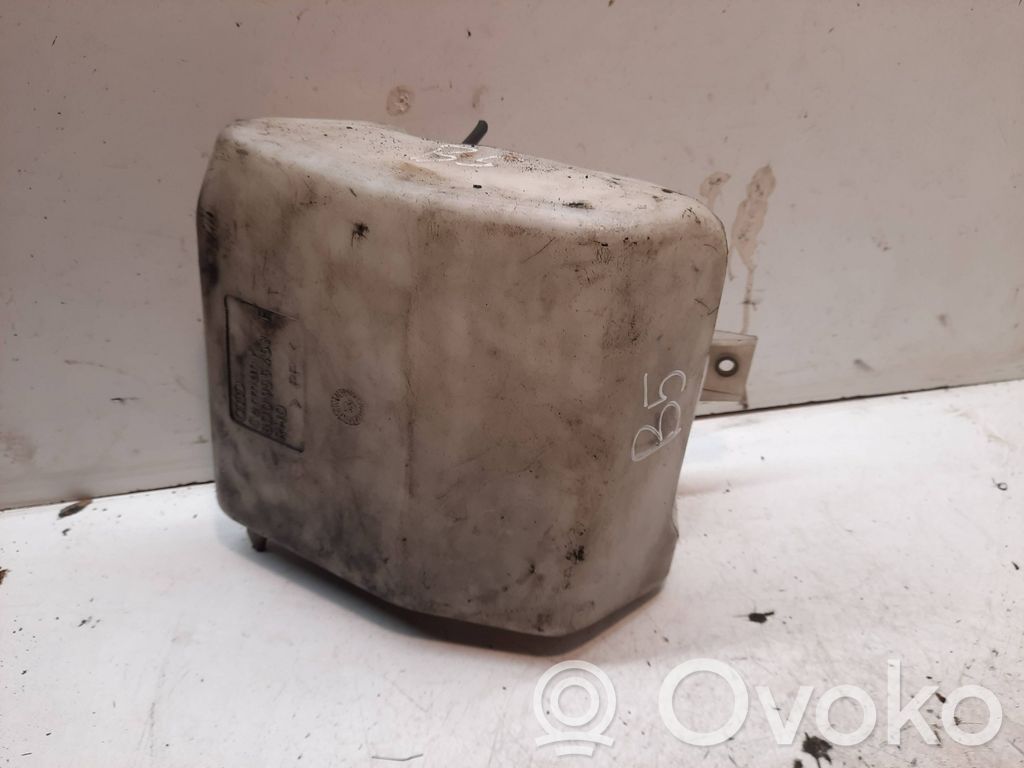 Volkswagen PASSAT B5 Wischwasserbehälter 