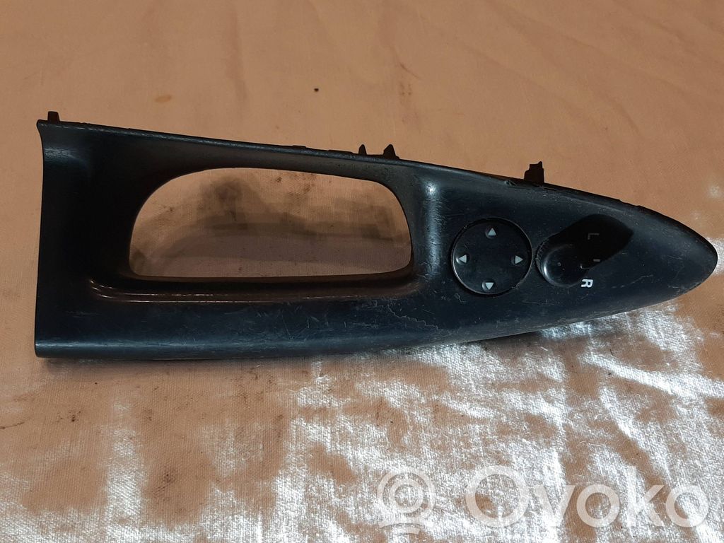 Audi A4 S4 B5 8D Wing mirror switch 