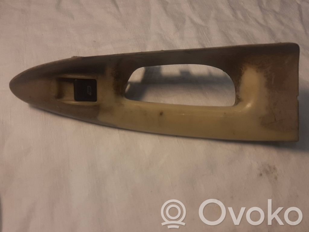 Audi A4 S4 B5 8D Electric window control switch 